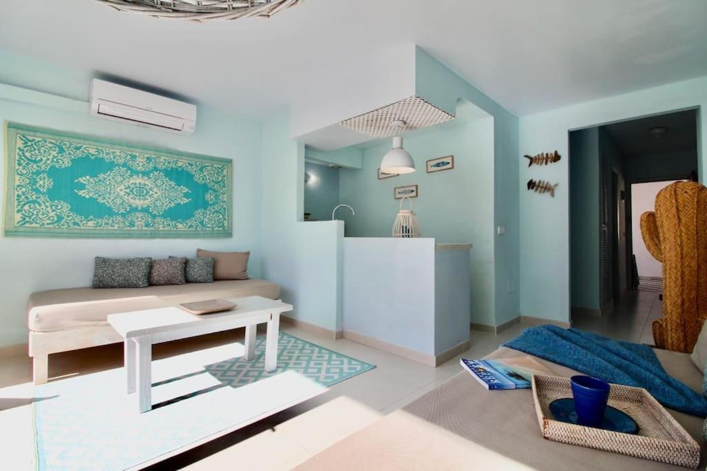 Agradable Apartamento Con Terraza En Formentera Ес-Пухольс Екстер'єр фото